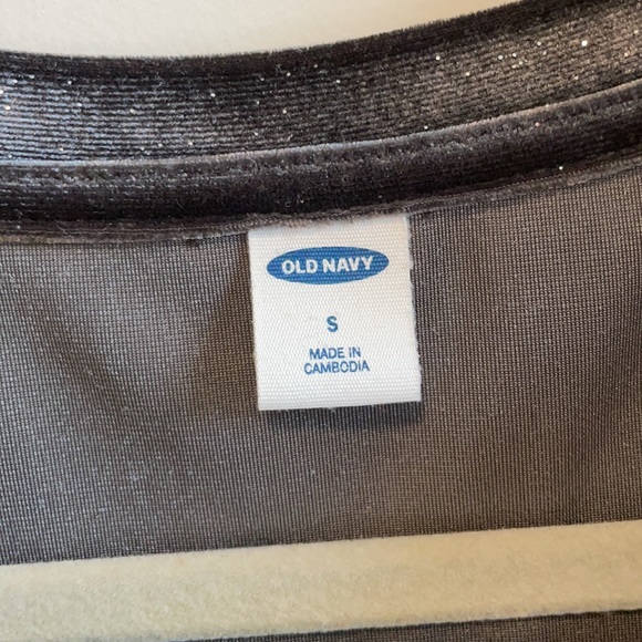 Mommy and me matching glitter holiday shirts. - Picture 8 of 9